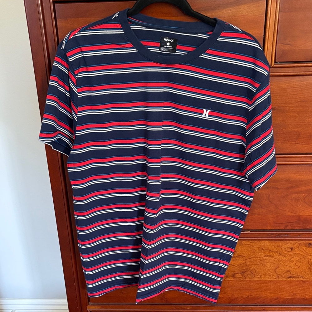 Hurley Men's Blue and Red Striped Tee